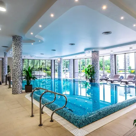 Leda - Adults Only קולובז'ג