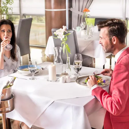 Leda - Adults Only קולובז'ג