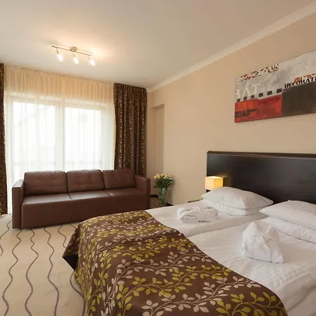 Leda - Adults Only 4*