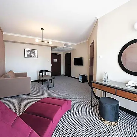 Leda - Adults Only Hotel
