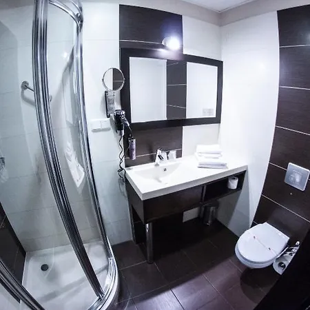 Leda - Adults Only Hotell 4*