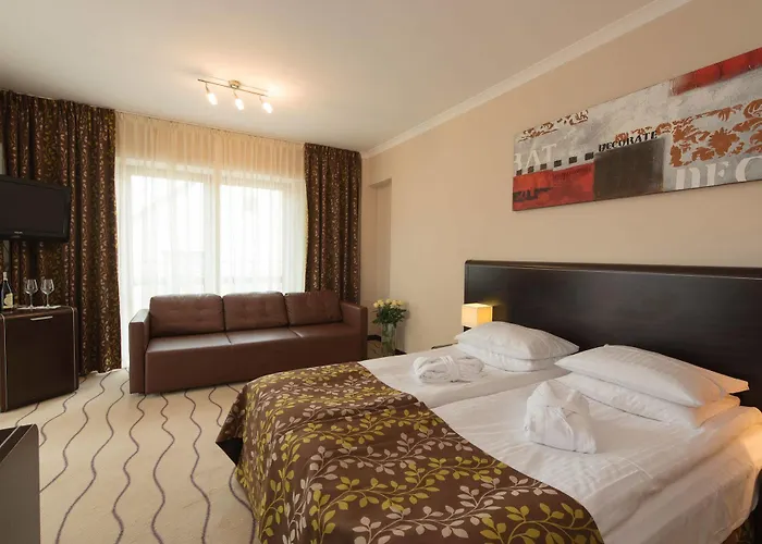 Leda - Adults Only 4*